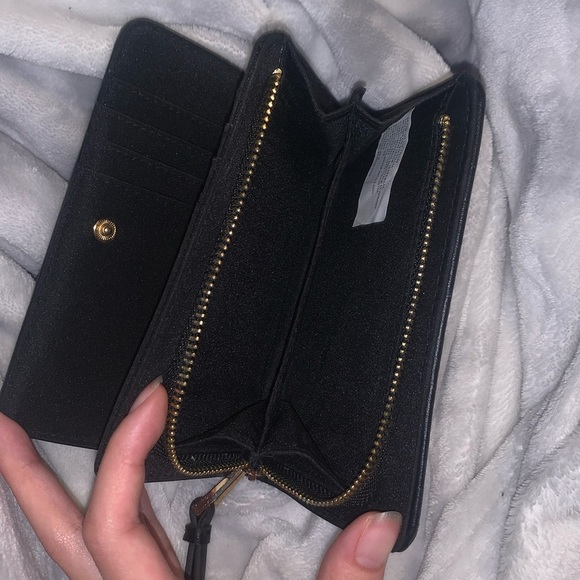 wallet - Picture 3 of 4